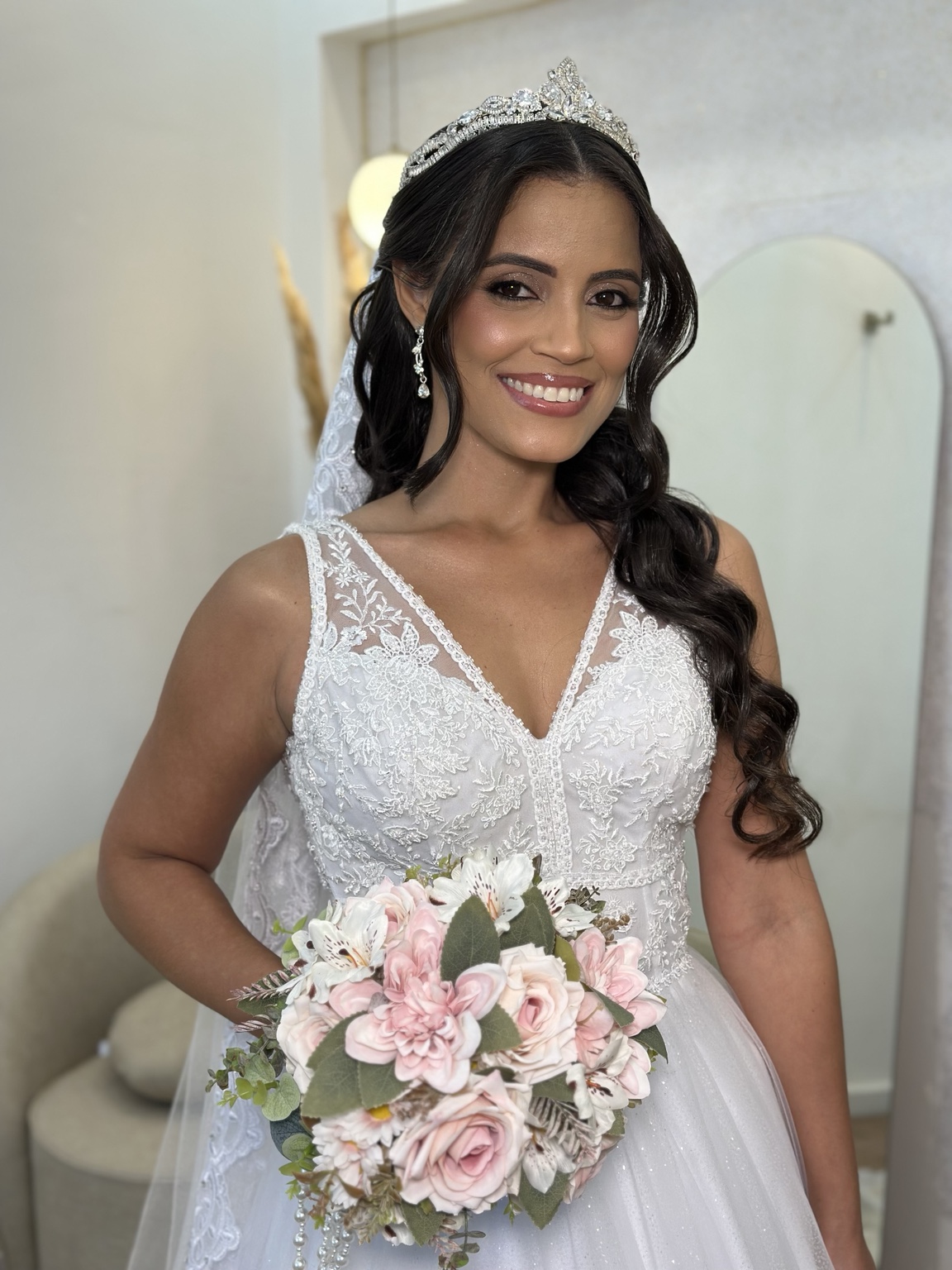 Noiva produzida por Thais